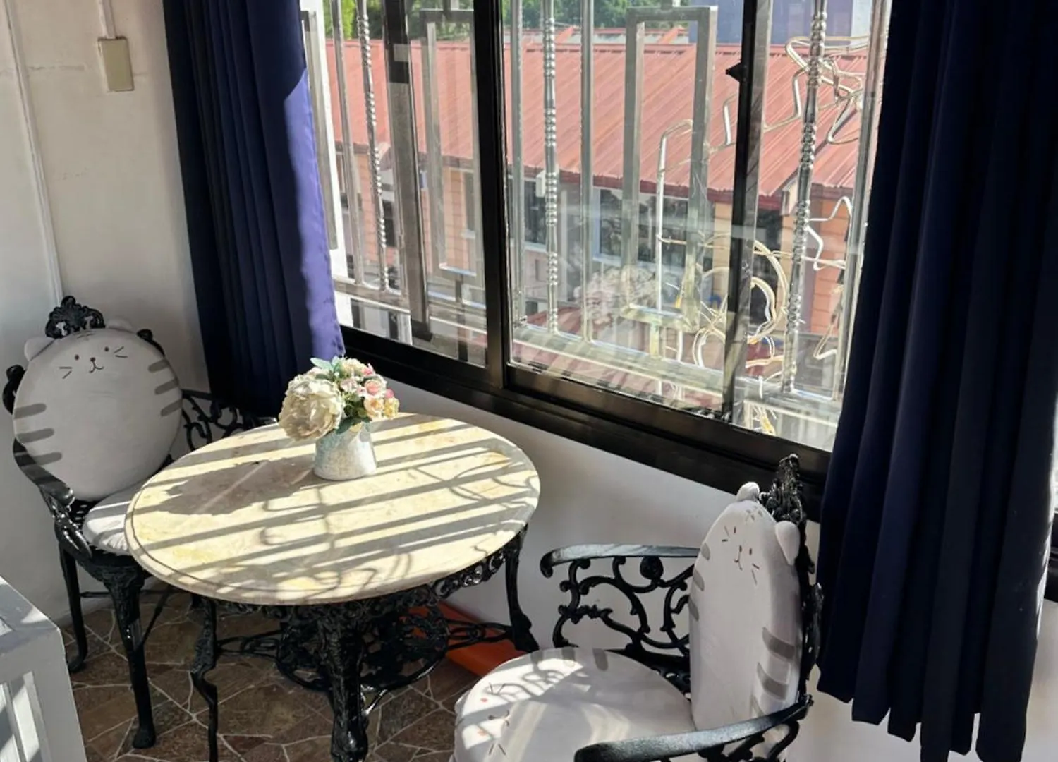 アンヘレス The White Haven In Clark Entire Houseヴィラ 別荘