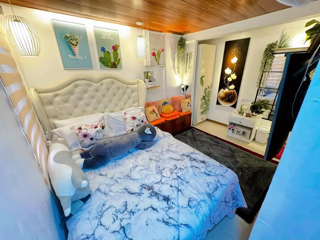 アンヘレス The White Haven In Clark Entire Houseヴィラ 別荘