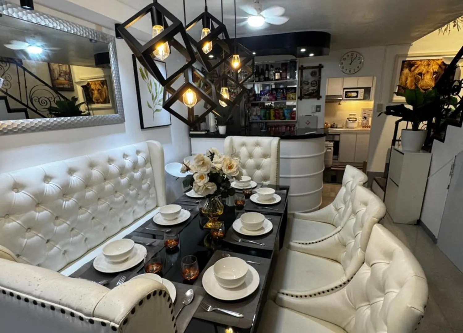 アンヘレス The White Haven In Clark Entire Houseヴィラ 0*,  フィリピン